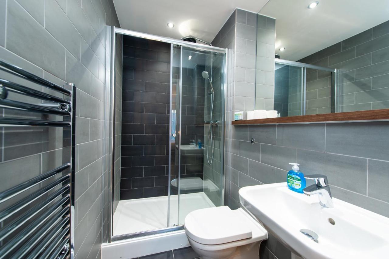 The Assembly Manchester Oasis Holding Экстерьер фото