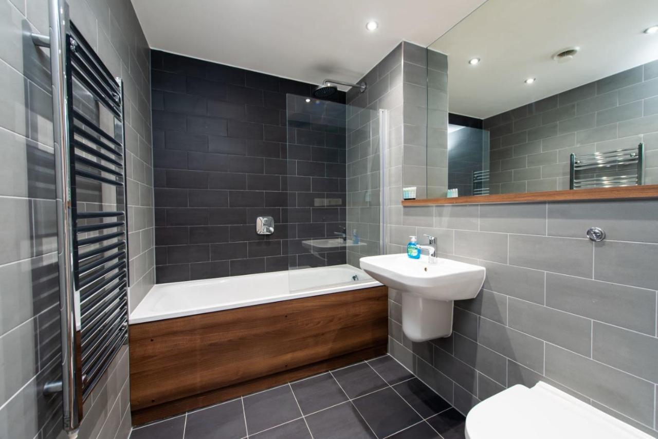 The Assembly Manchester Oasis Holding Экстерьер фото